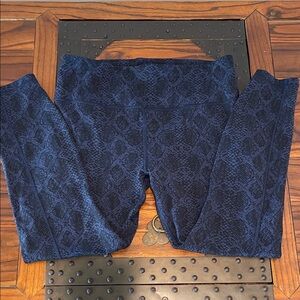 Athleta Blue Patterned Leggings